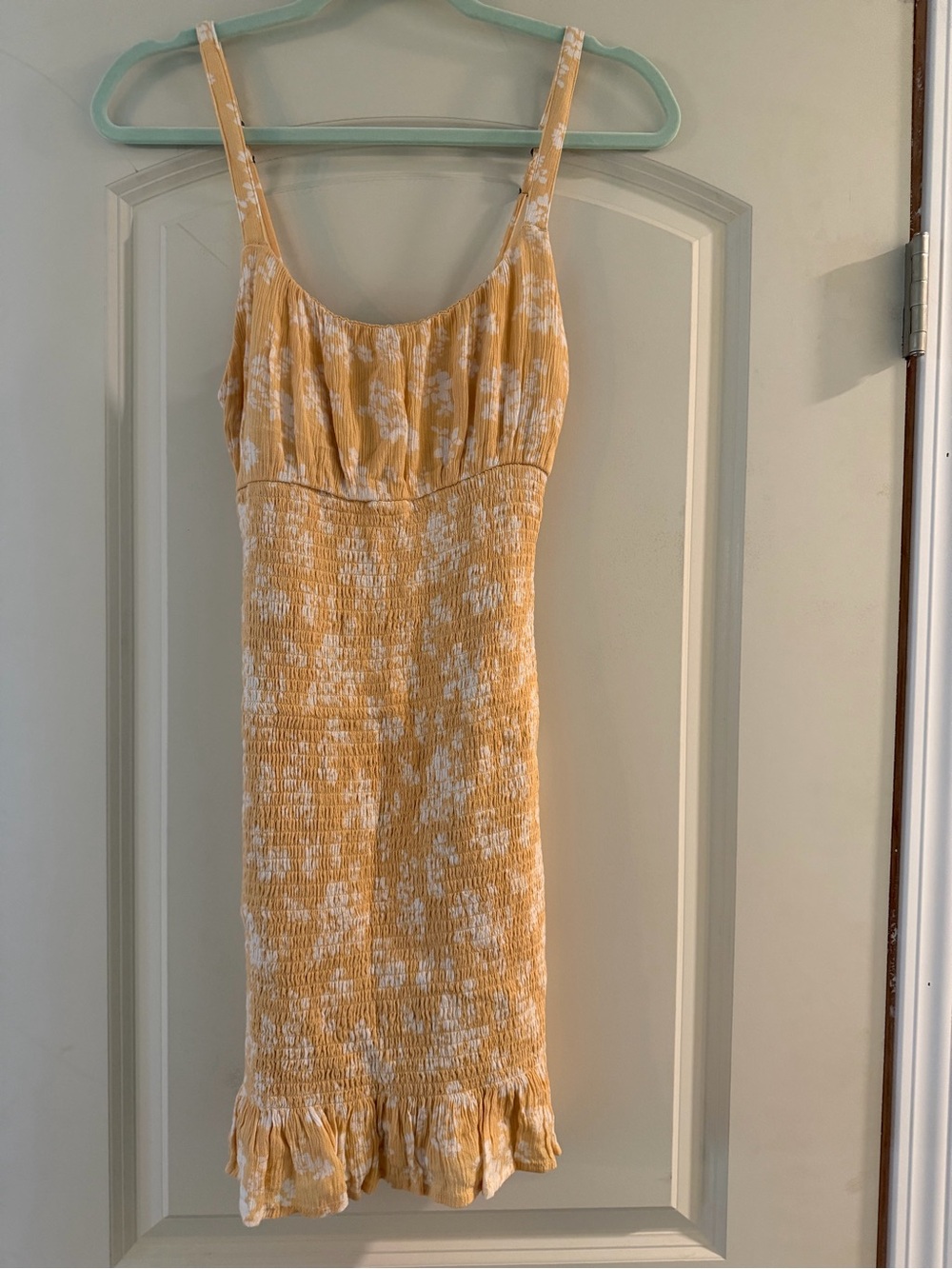 Abercrombie & Fitch Yellow White Floral Smocked dress